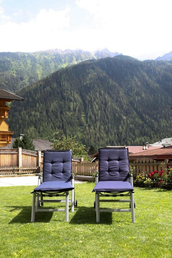 Haus Schoenblick Neustift im Stubaital Exterior photo